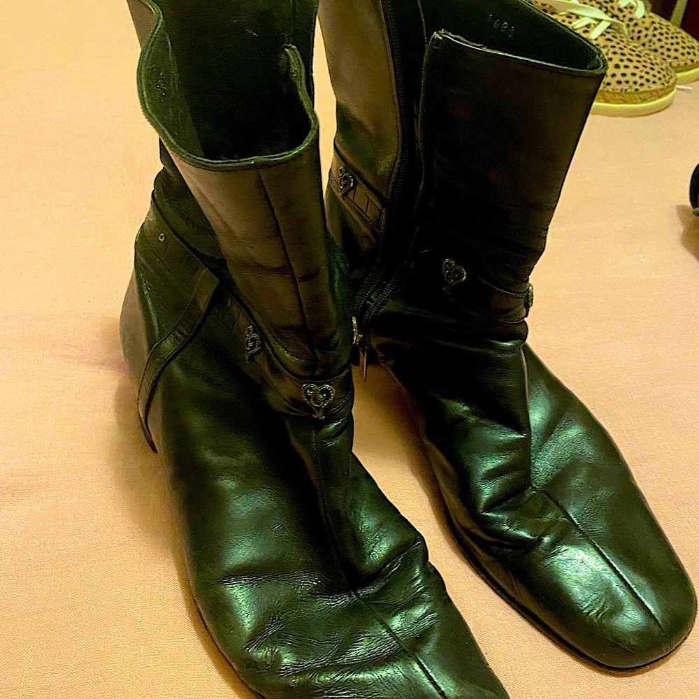 Brighton black short boot